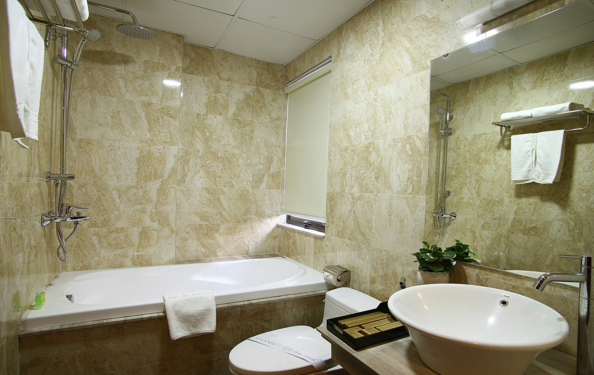 Blue Pearl West Hotel Hanoi Exterior photo